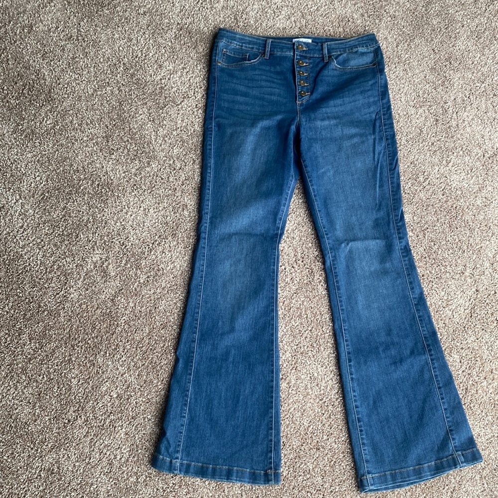 Never worn Sofia Vergara flare jeans
